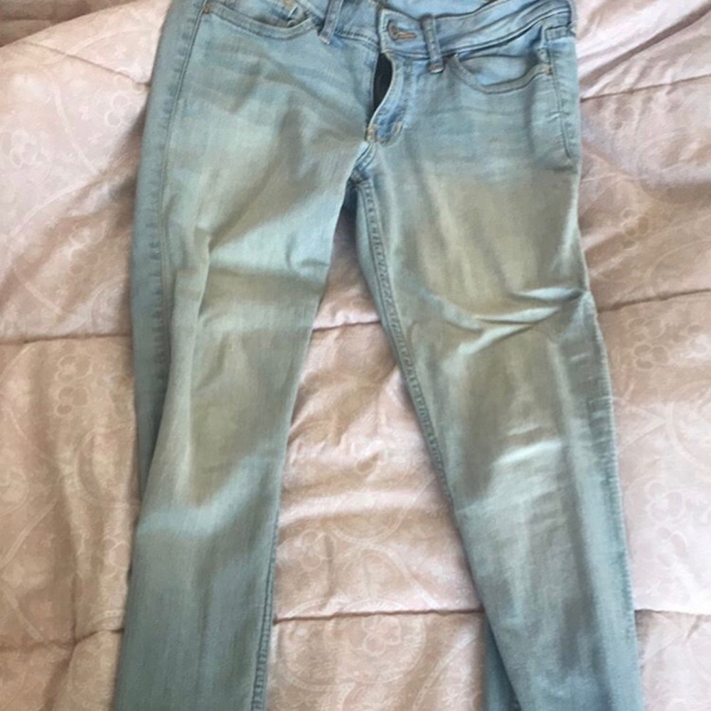 Hollister jeans